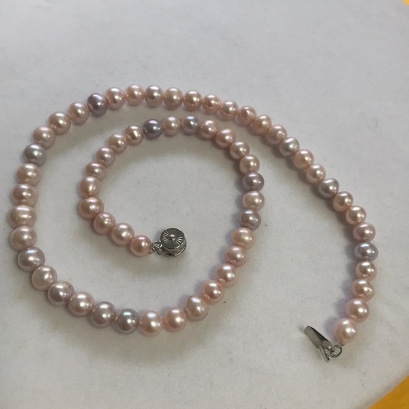 Pearl necklace - Picture 2 of 8